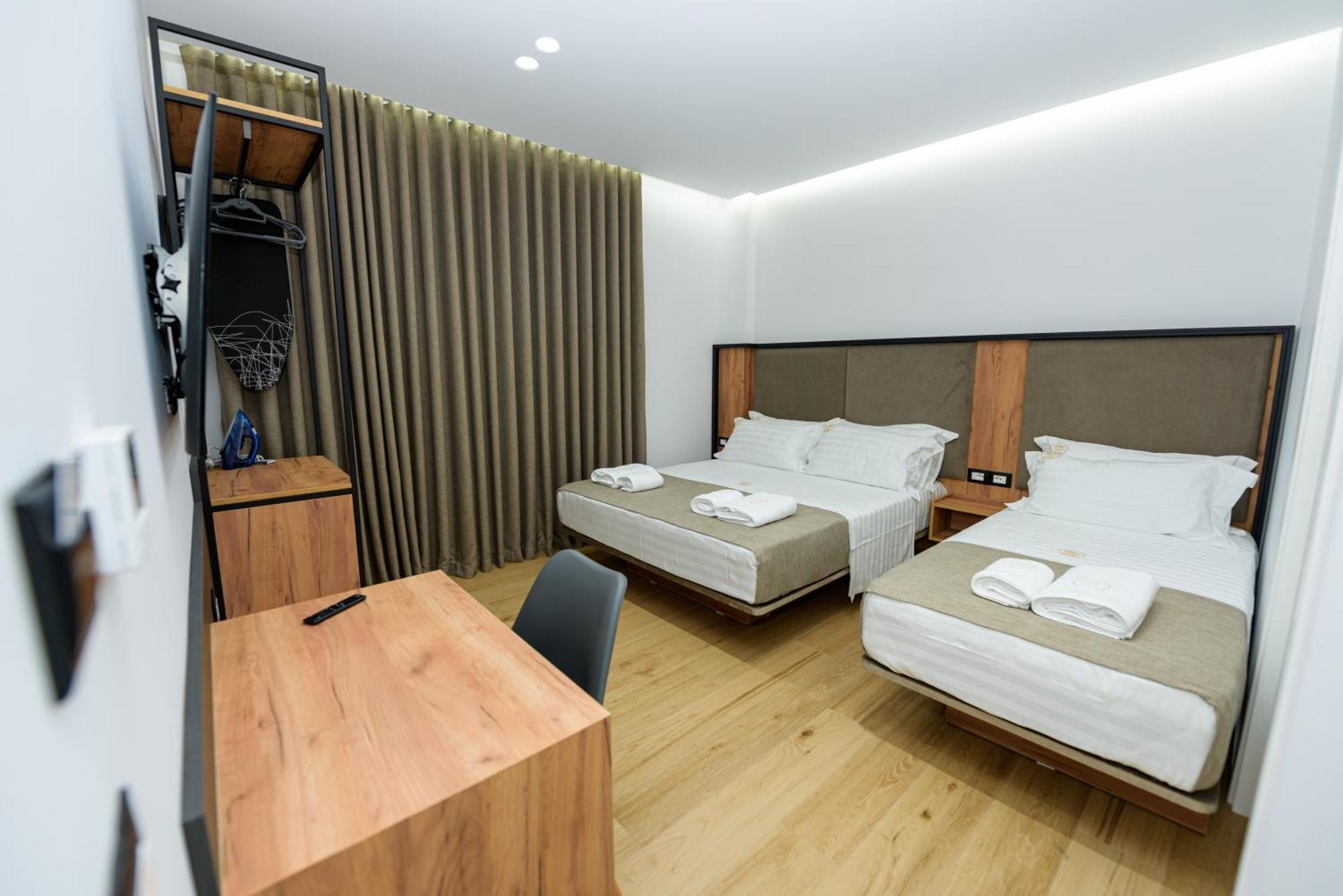 Kevin'S Aparthotel Влёра Экстерьер фото